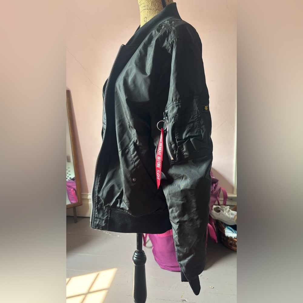 Alpha Industries Black Bomber Jacket for Women - Picture 2 of 14